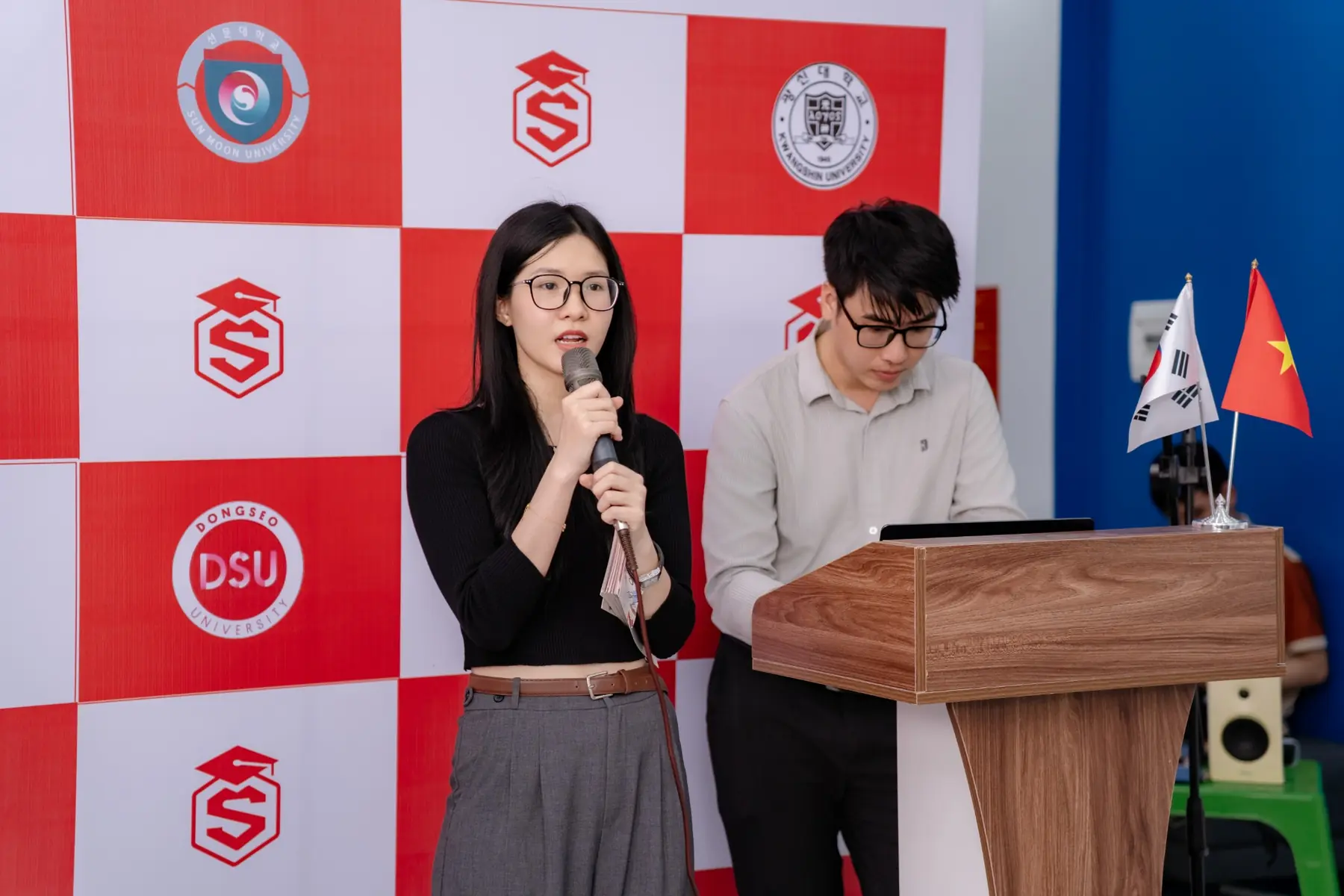 Học viên SEIU lập dự toán chi phí du học Hàn Quốc